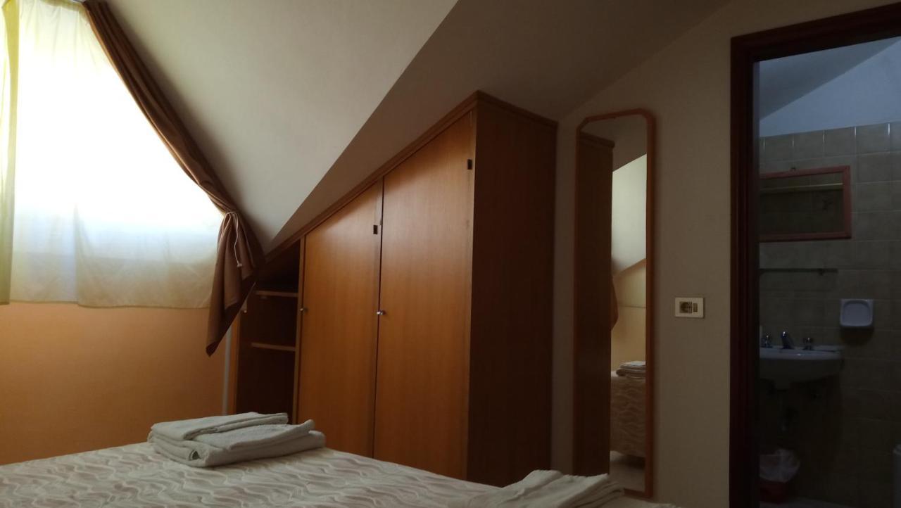Hotel La Caravella Bellaria-Igea Marina Eksteriør billede