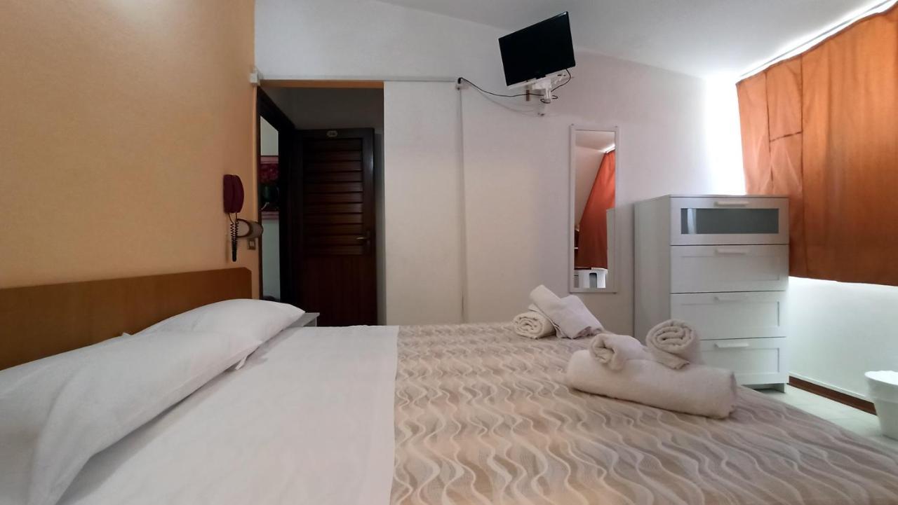 Hotel La Caravella Bellaria-Igea Marina Eksteriør billede