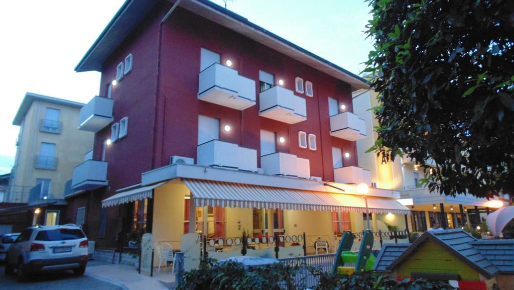 Hotel La Caravella Bellaria-Igea Marina Eksteriør billede