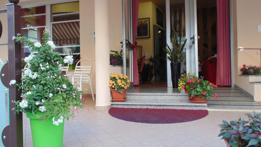 Hotel La Caravella Bellaria-Igea Marina Eksteriør billede